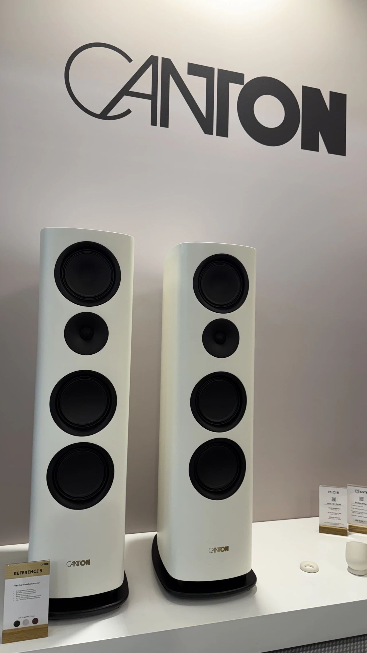 1749469078342717.jpg